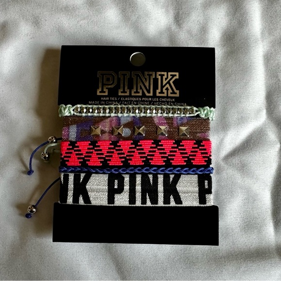 Bralette and bracelet bundle - Picture 7 of 8